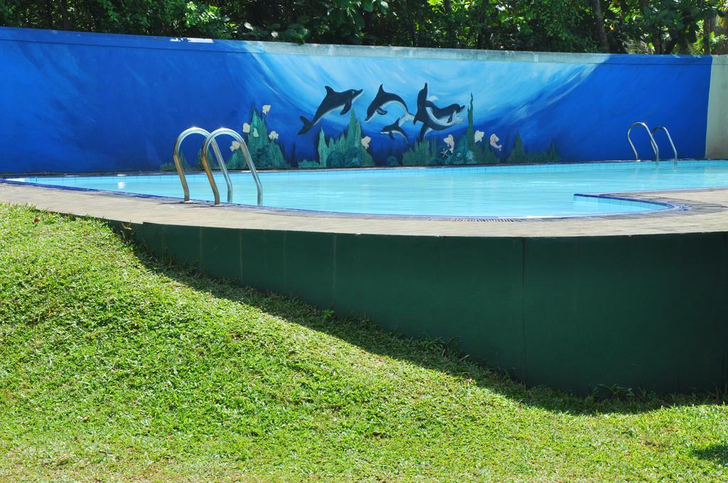 Green Shadows Beach Hotel Wadduwa Esterno foto